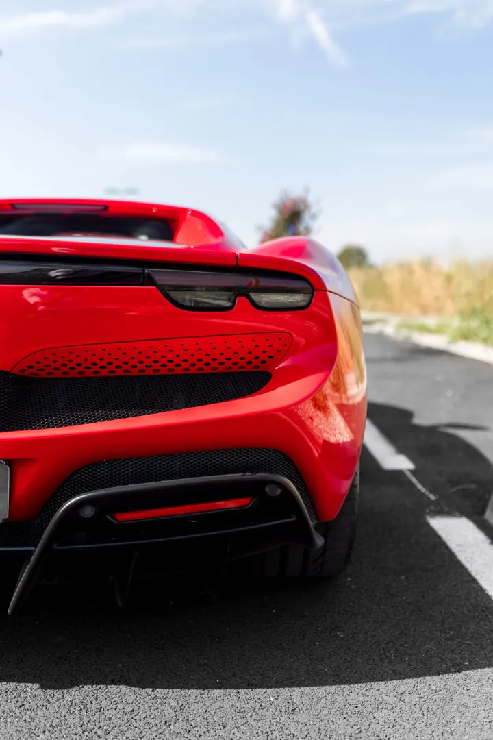 Dettaglio del posteriore della Ferrari rossa